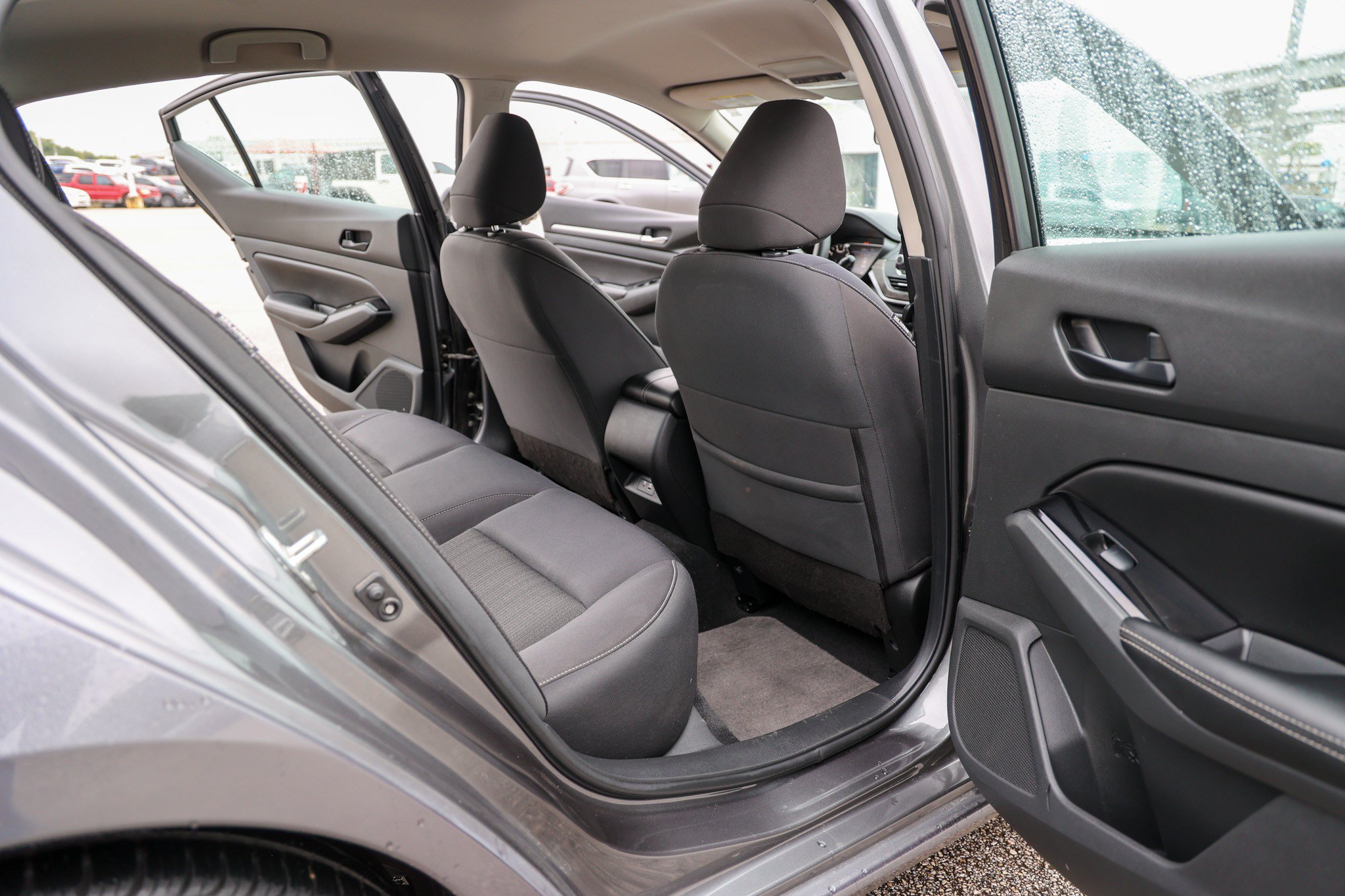 Used 2023 Gun Metallic Nissan 2.5 SV image 33