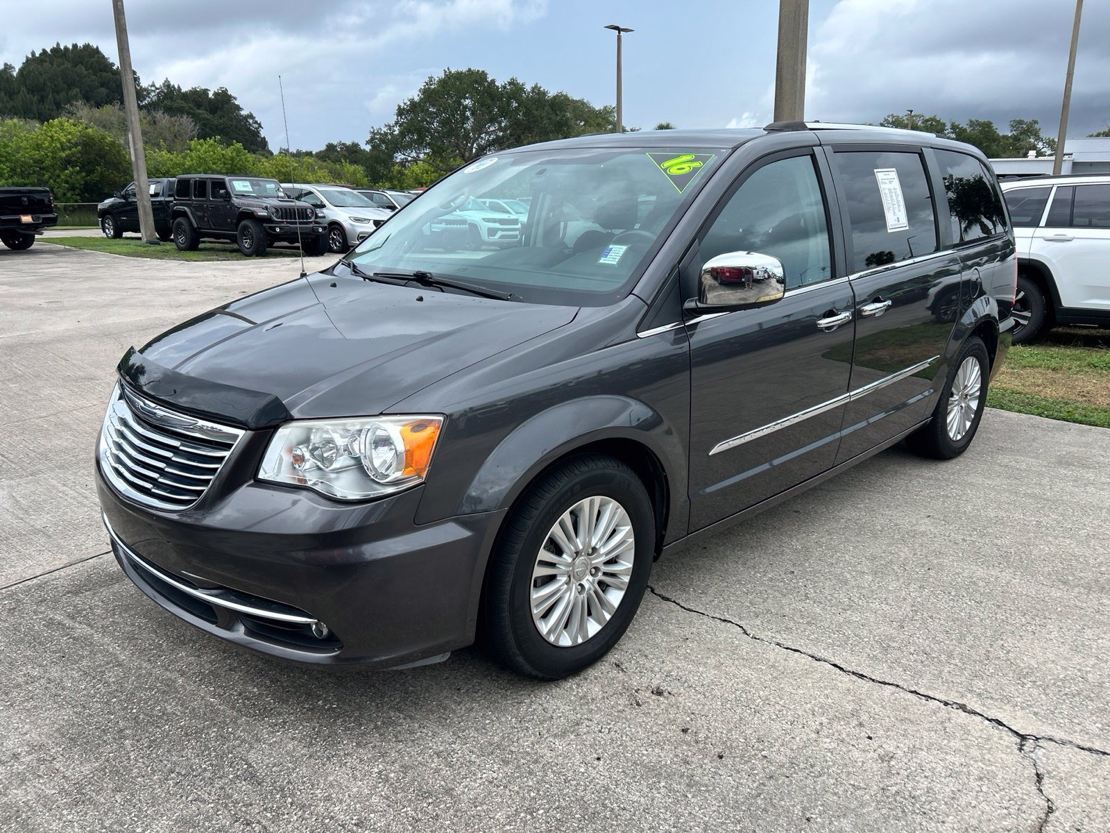 2016 Chrysler Town & Country Limited