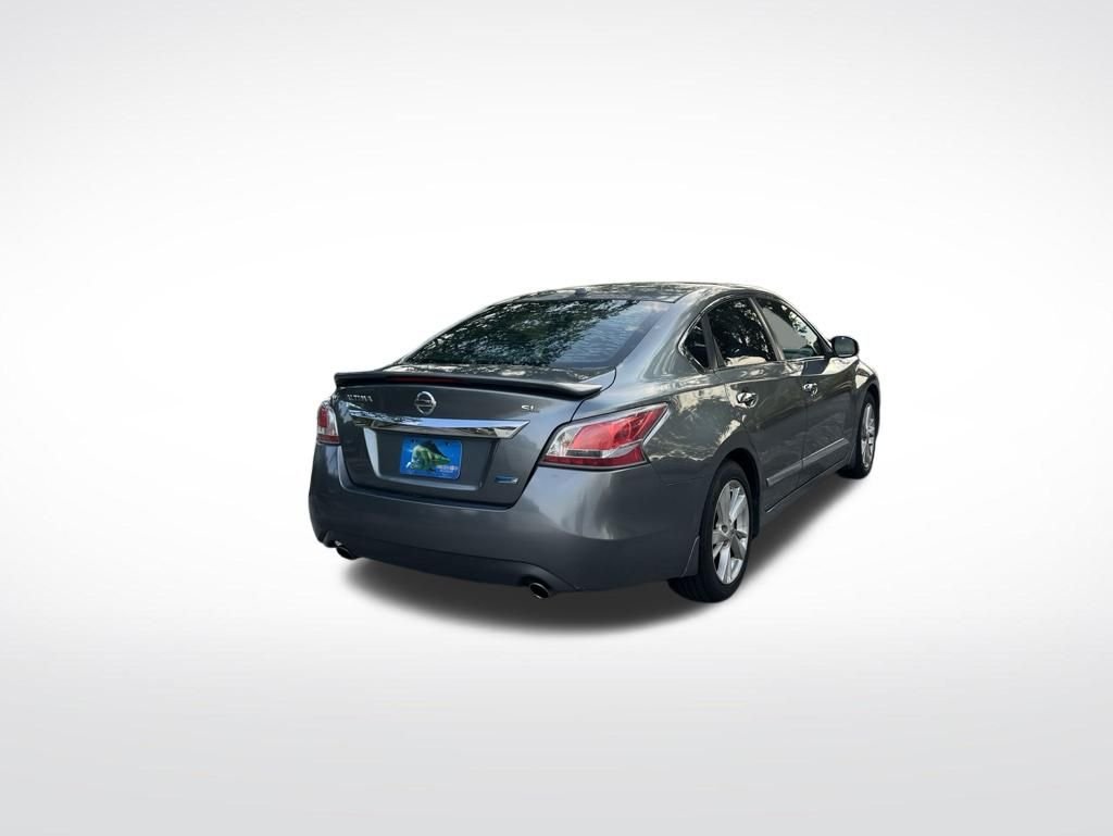 Used 2014 Gray Nissan 2.5 SL image 5