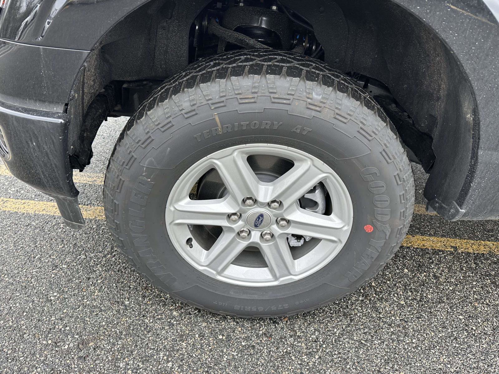 New 2026 Agate Black Metallic Ford XLT image 6