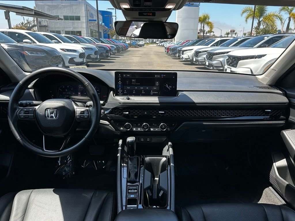 Used 2024 Gray Honda EX-L image 18