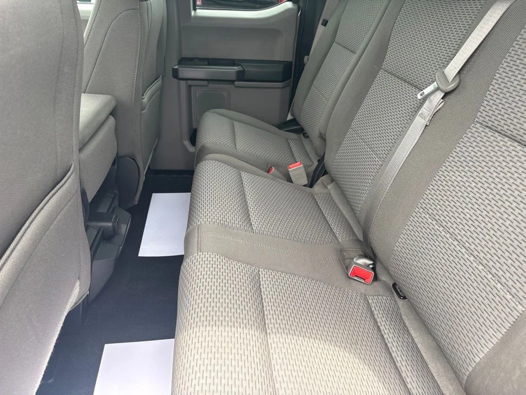 Used 2018 Gray Ford XLT image 28
