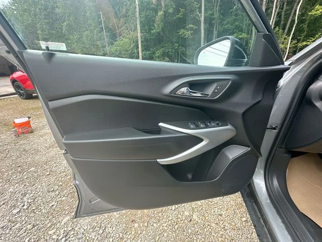 Used 2025 Gray Chevrolet 1RS image 26