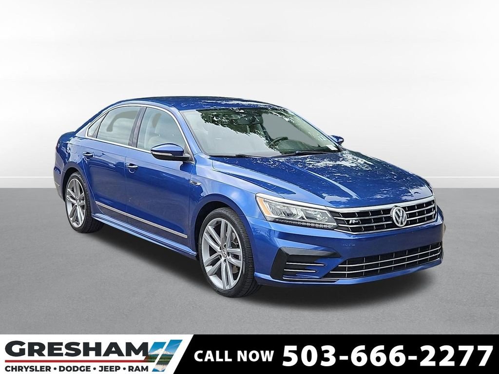 2017 Volkswagen Passat 1.8T R-Line w/ Comfort Pkg. Auto's photo
