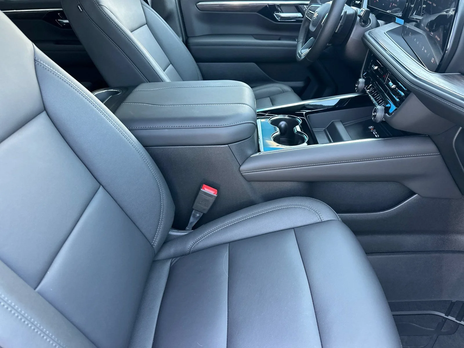 2026 Chevrolet Tahoe LT - Photo 17