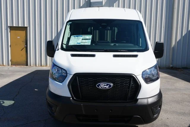 New 2026 Oxford White Ford Passenger Van XL image 7