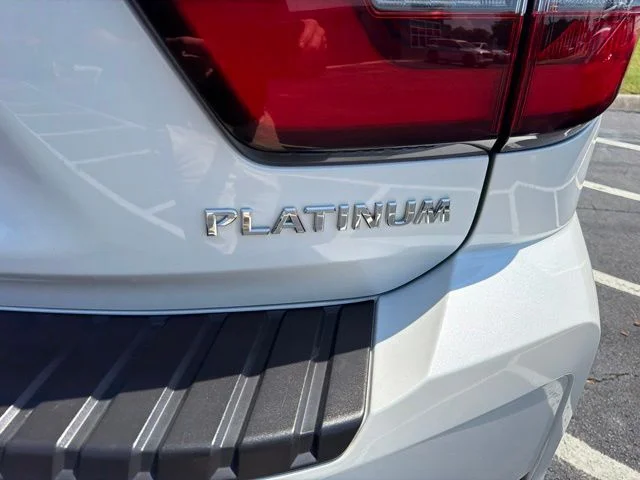 Used 2023 White Nissan Platinum image 4