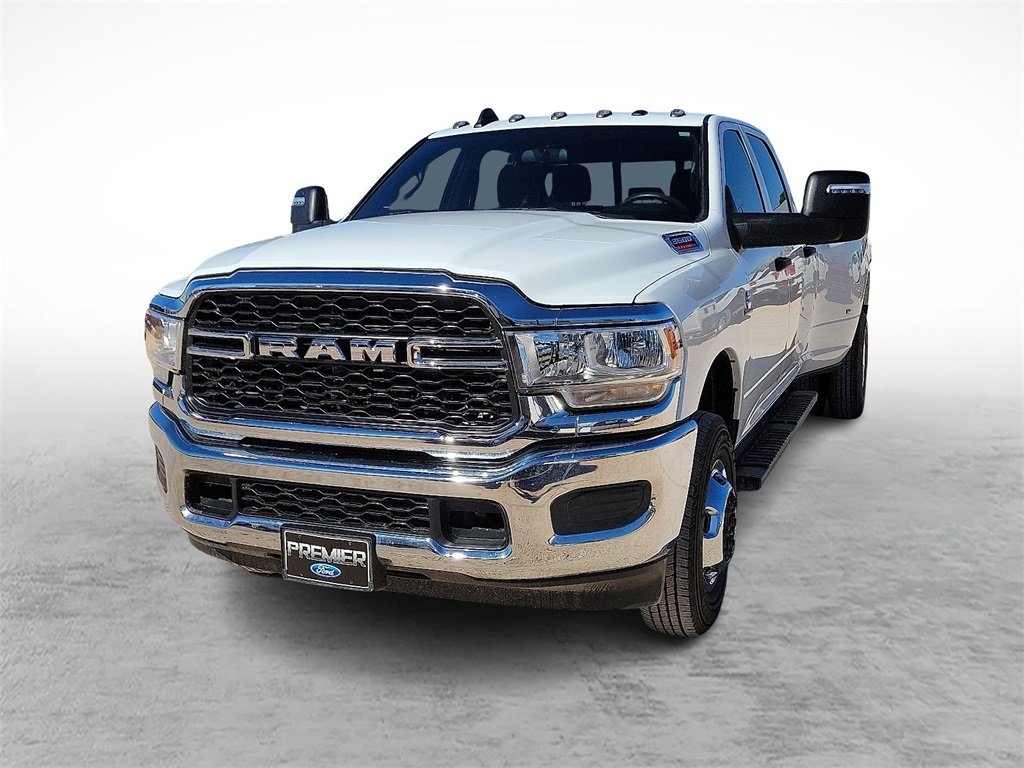 2024 Ram 3500 Tradesman photo 4