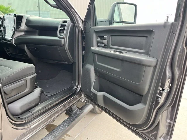 New 2027 Granite Crystal Metallic Clear-Coat Exterior Paint RAM Tradesman image 21
