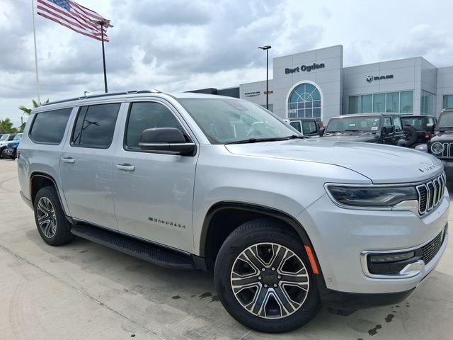 2024 Jeep Wagoneer L's photo