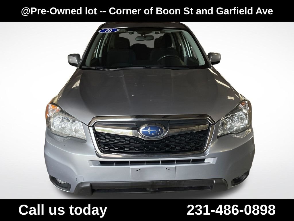 Used 2016 Silver Subaru 2.5i Premium image 8