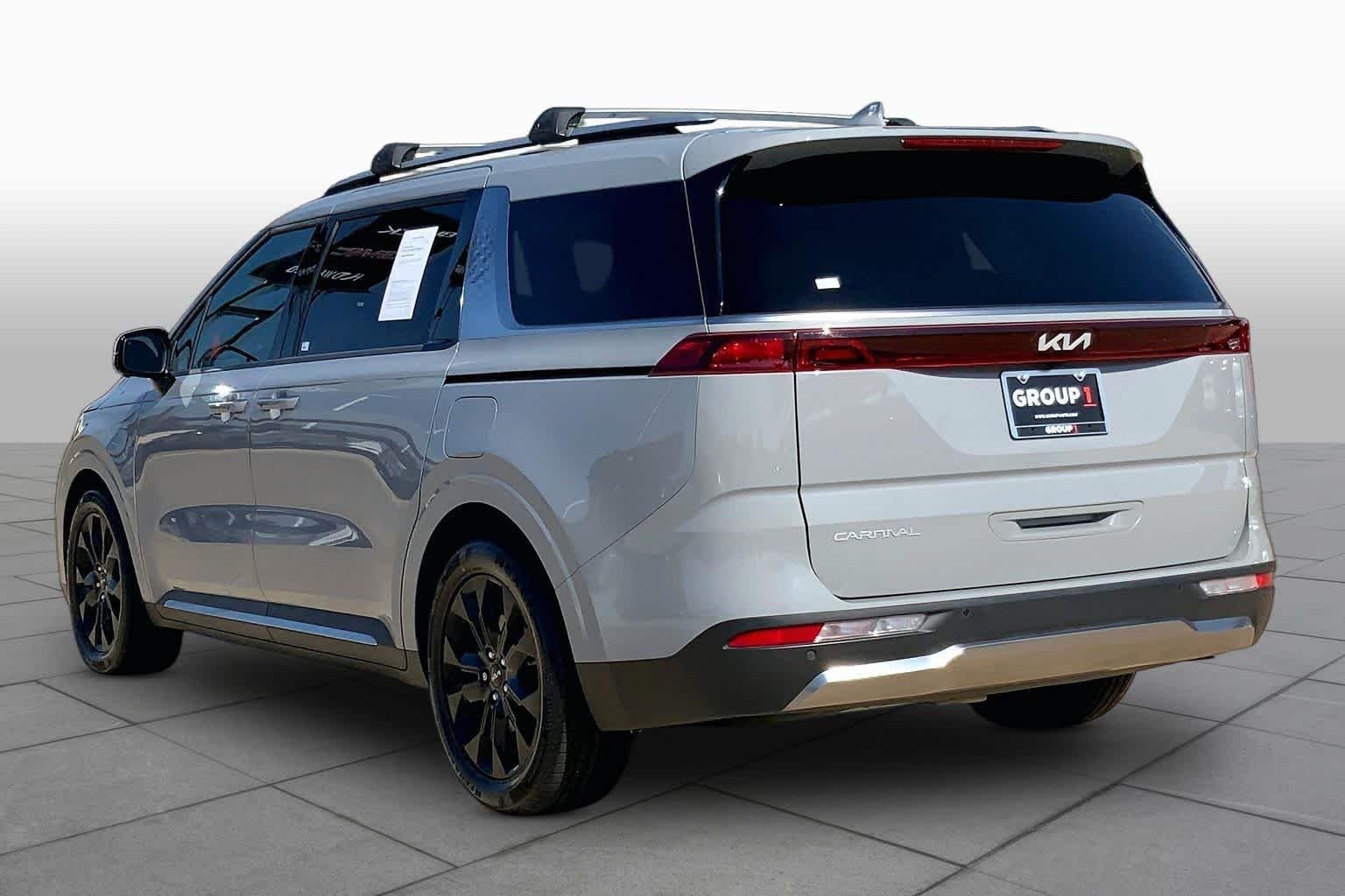 Used 2024 Ceramic Silver Kia SX image 12