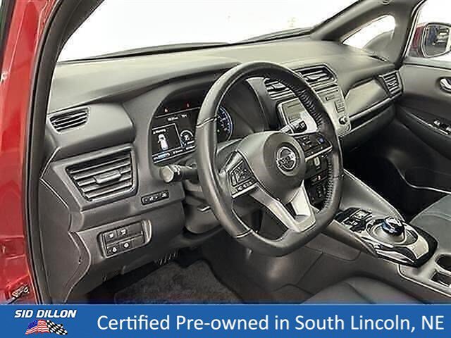 Used 2018 Scarlet Ember Nissan SV image 13