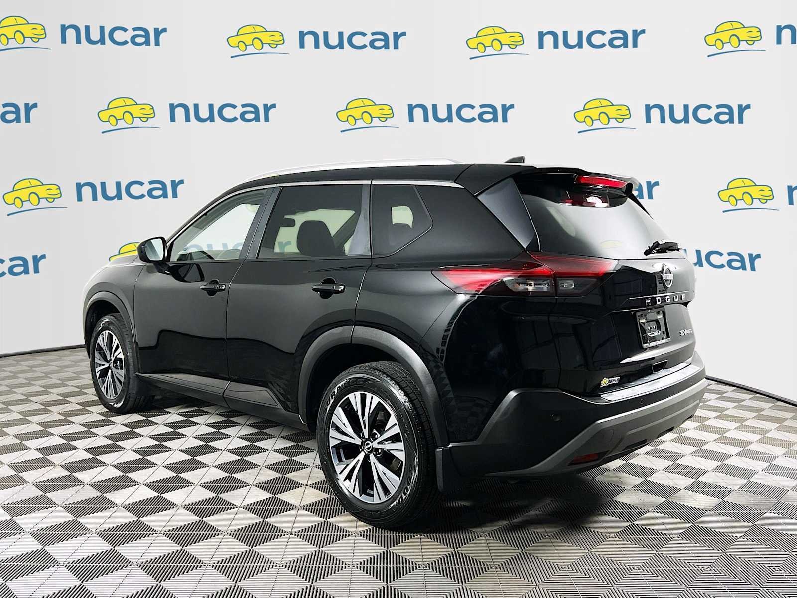Used 2023 Super Black Nissan SV image 5