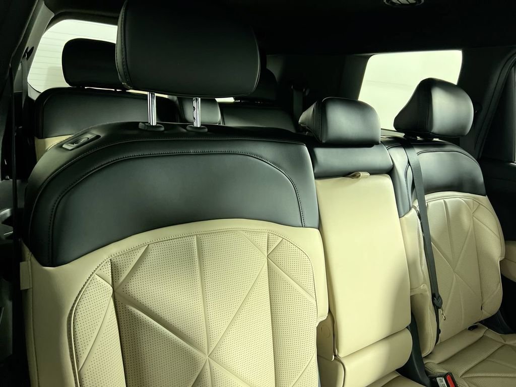 New 2027 Ebony Black Kia EX image 31