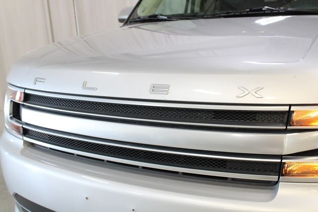 Used 2019 Silver Ford Limited image 32