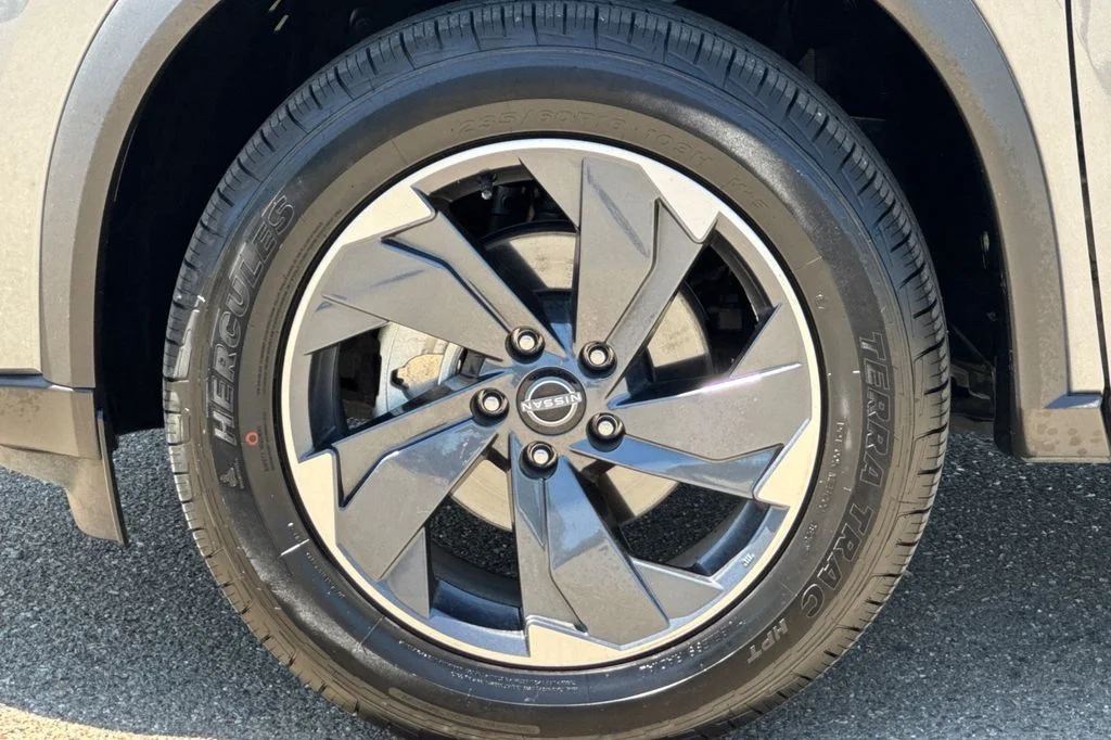 2025 Nissan Rogue SV - Photo 30