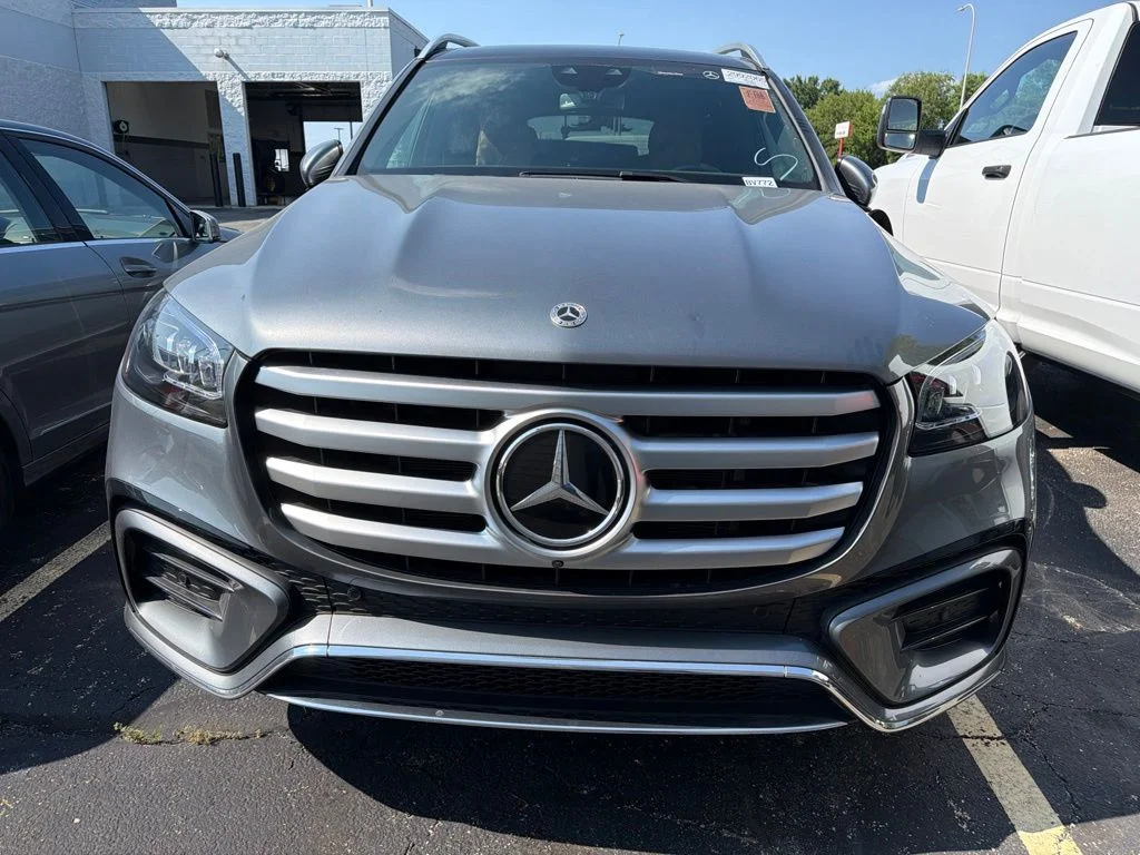 Used 2025 Gray Mercedes-Benz GLS 450 image 3