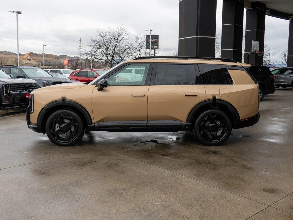 New 2027 Terrain Brown Kia X-Line EX image 4