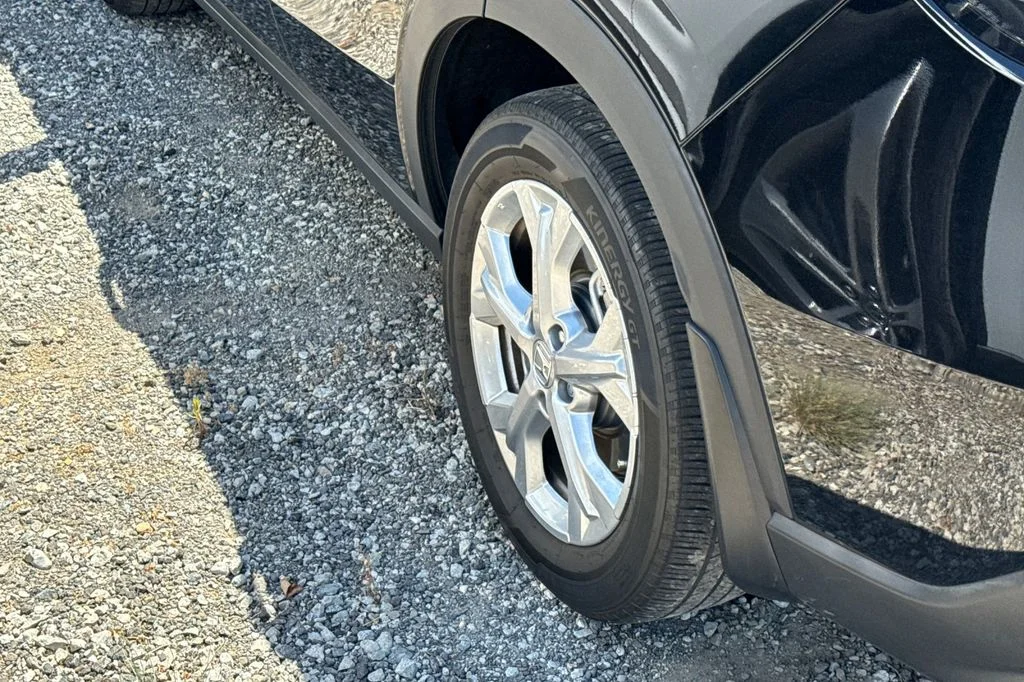 Certified Used 2025  Honda LX image 4