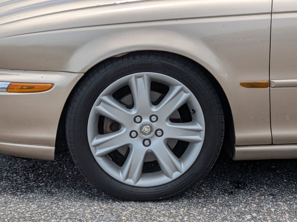 Used 2003 Gold Jaguar 3.0 image 12