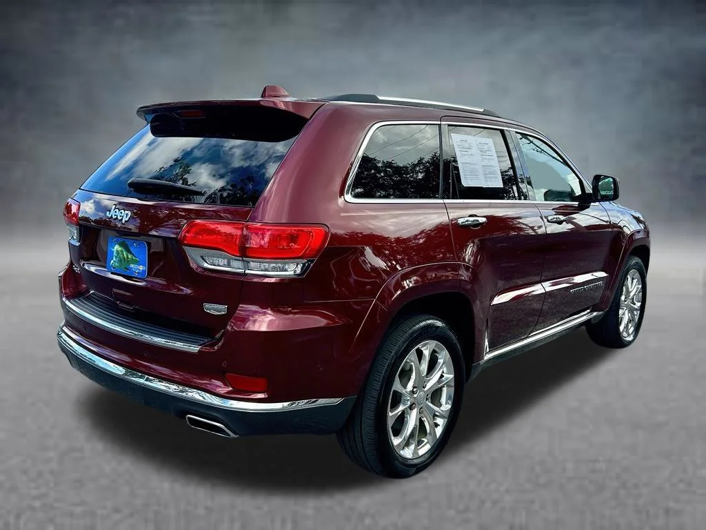 Certified Used 2019 Velvet Red Pearlcoat Jeep Summit image 5