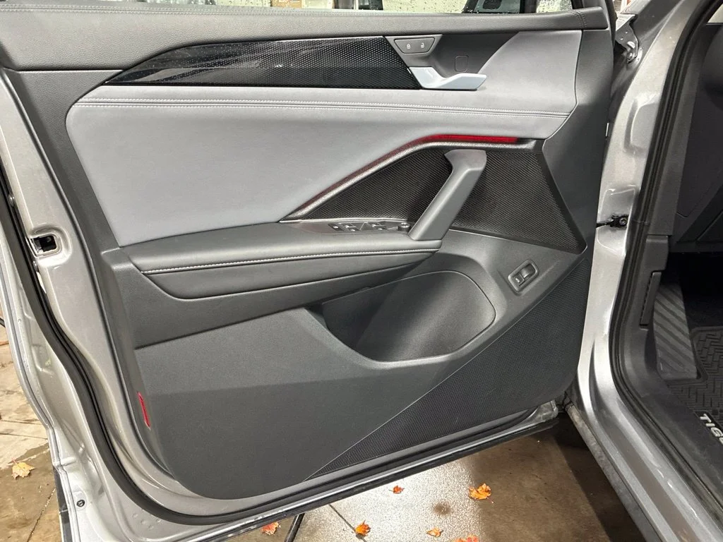 Used 2026 Silver Volkswagen SE image 44
