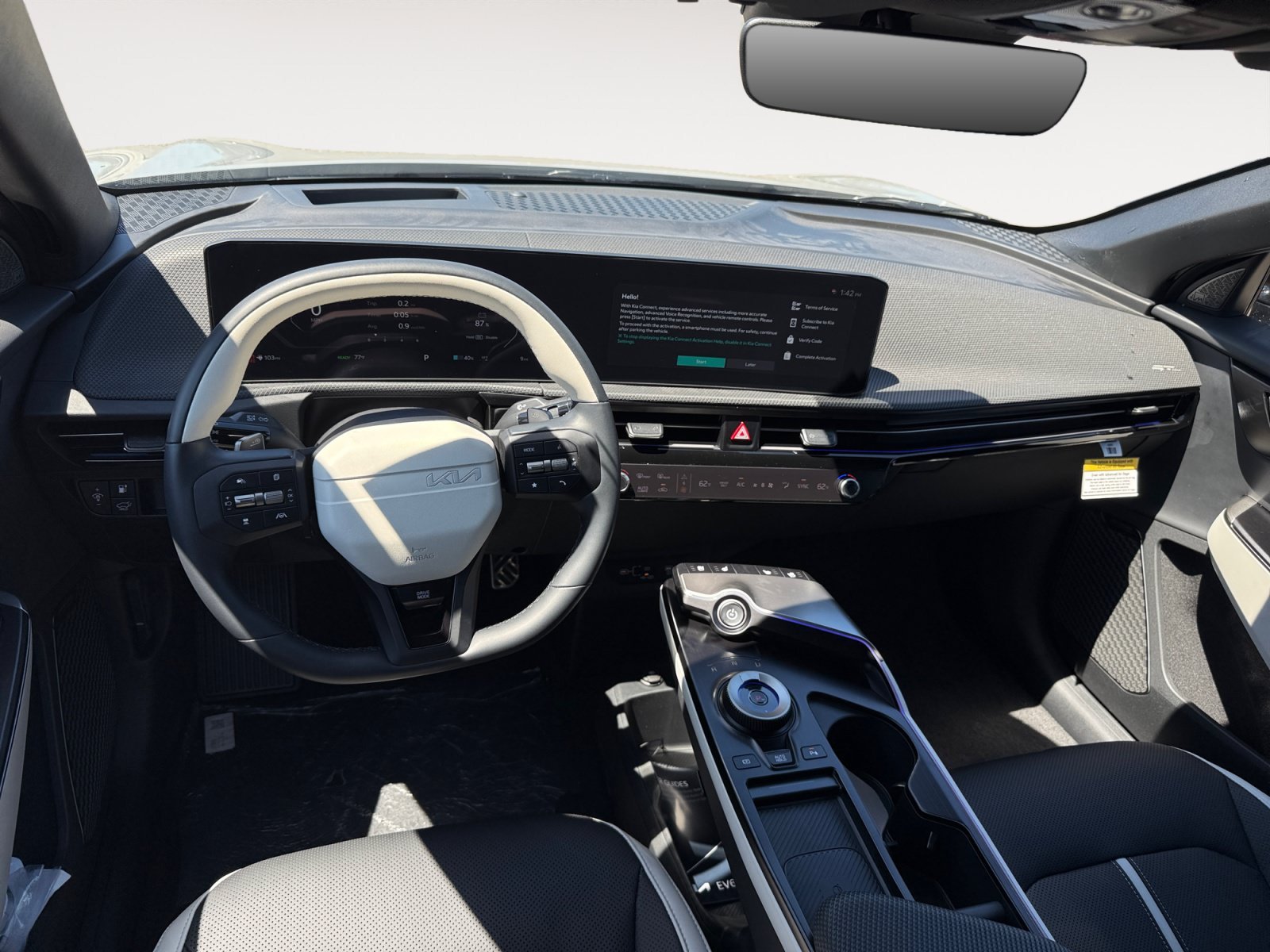 New 2026 Wolf Gray Kia GT-LINE image 15