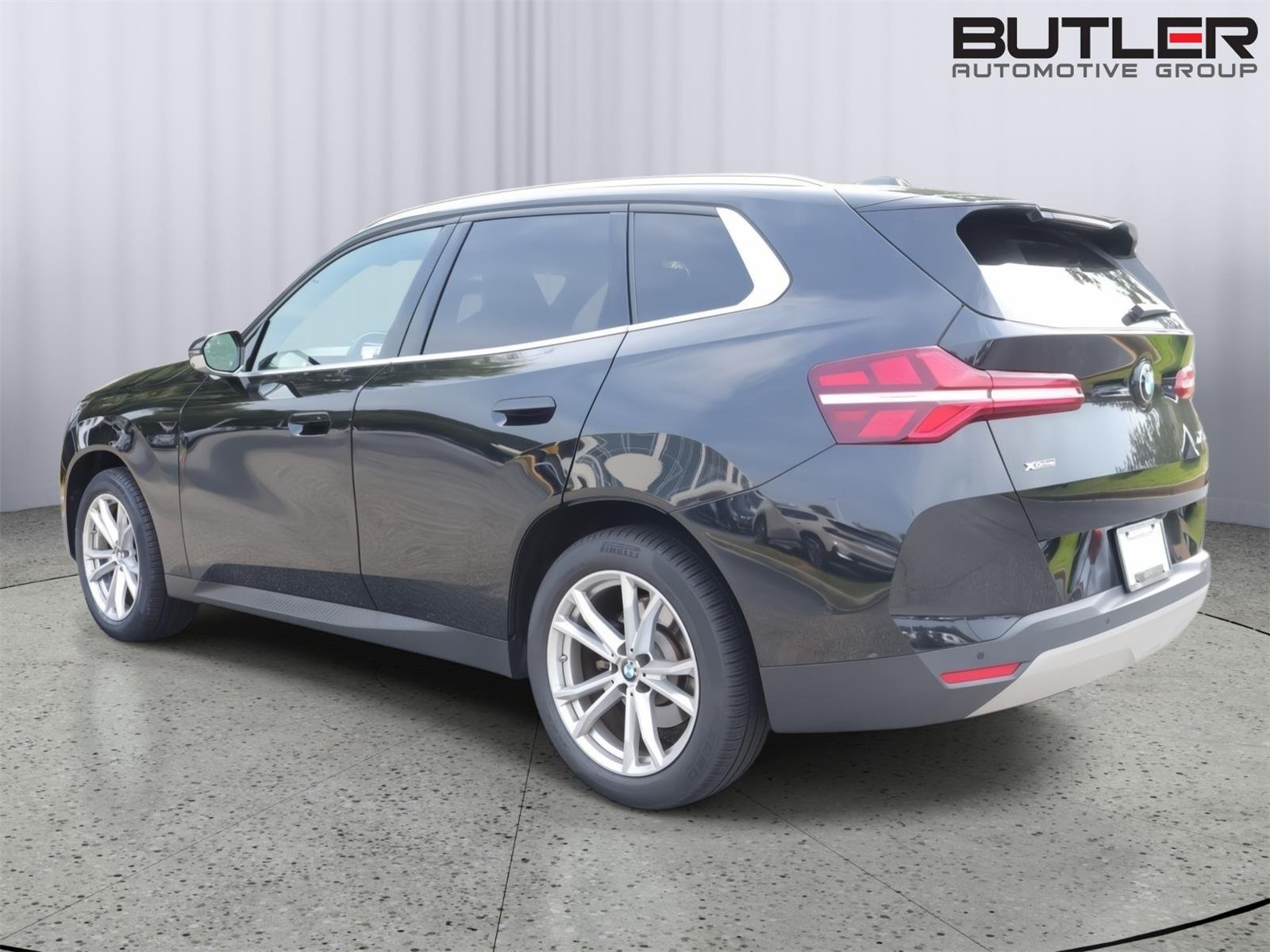 Used 2025 Black Sapphire Metallic BMW 30 xDrive image 4