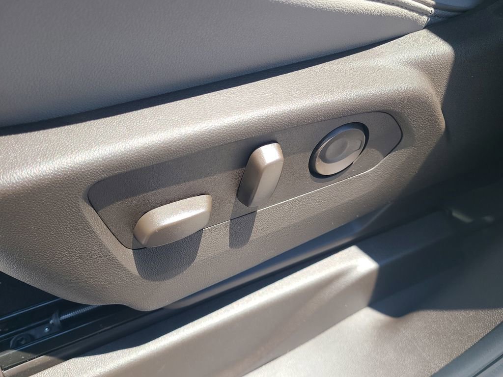 2026 GMC Yukon Elevation - Photo 16