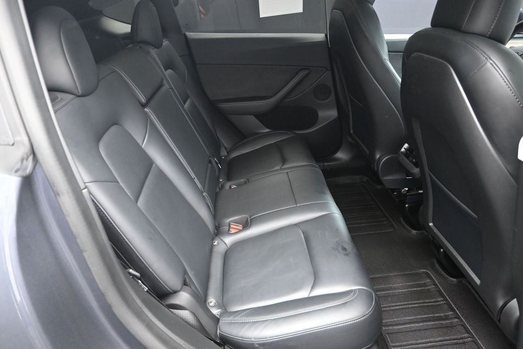 Used 2022 Midnight Silver Metallic Tesla Performance image 31