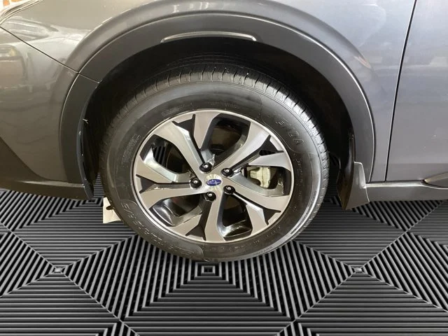 Used 2021 Magnetite Gray Metallic Subaru Limited image 14