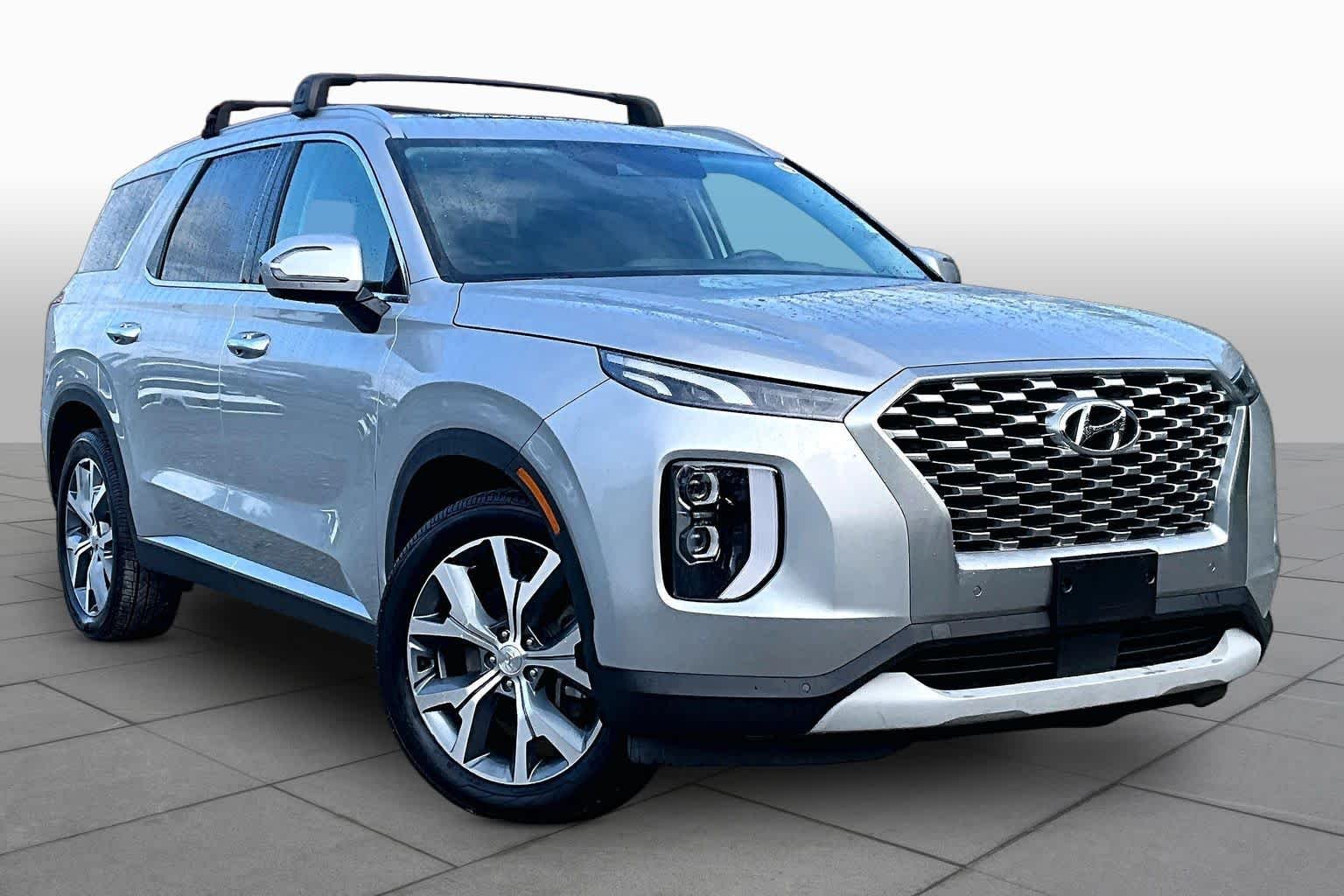 Used 2021 Typhoon Silver Hyundai SEL image 3