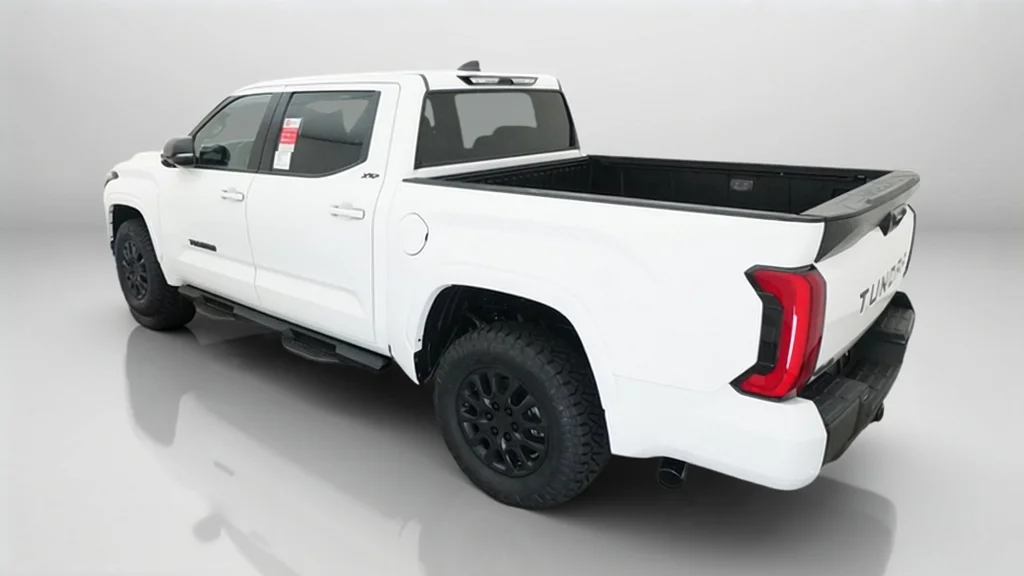 2026 Toyota Tundra SR5 - Photo 14