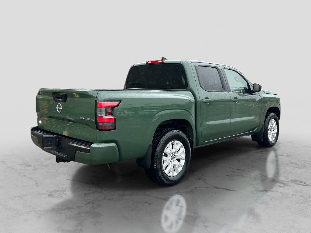 Used 2023 Green Nissan SV image 5