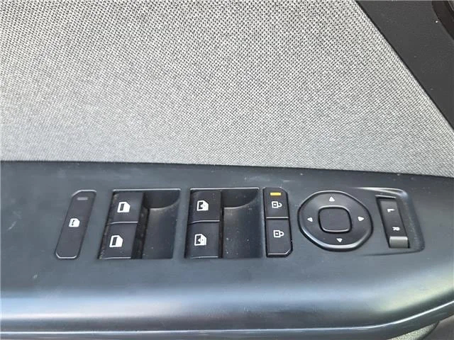Used 2025 Deep Sea Blue KIA EX (IVT) image 17