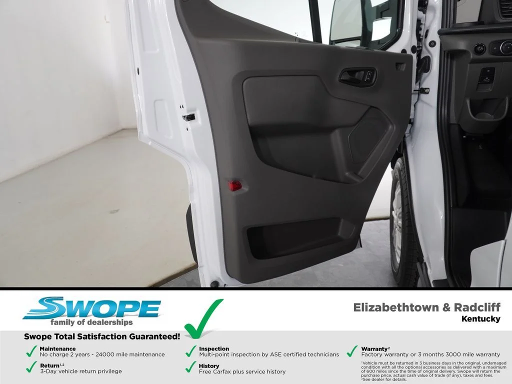 New 2023 Oxford White Ford Base image 17