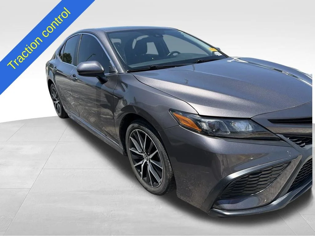 Used 2021 Predawn Gray Mica Toyota SE image 3