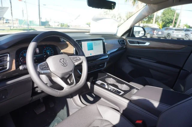 2026 Volkswagen Atlas SE w/Tech - Photo 21