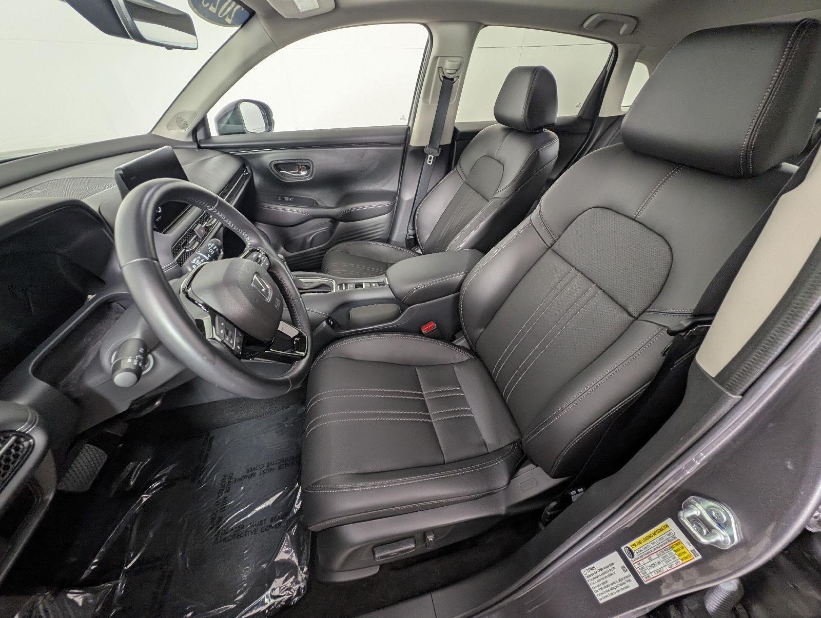 2025 Honda HR-V EX-L - Photo 13