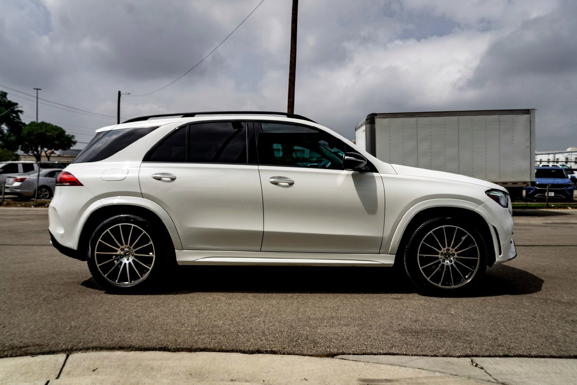 Certified Used 2023 Polar White Mercedes-Benz GLE 350 image 4