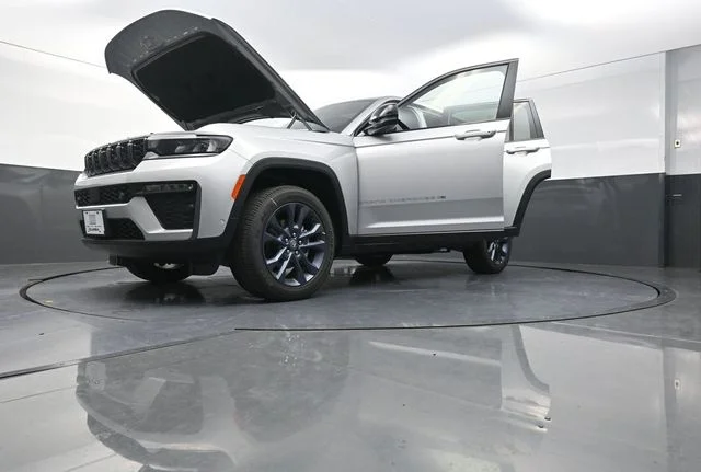 New 2026 Silver Zynith Jeep  image 31