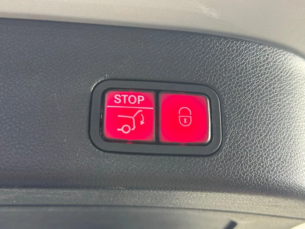 Used 2019 Silver Mercedes-Benz GLS 450 image 29