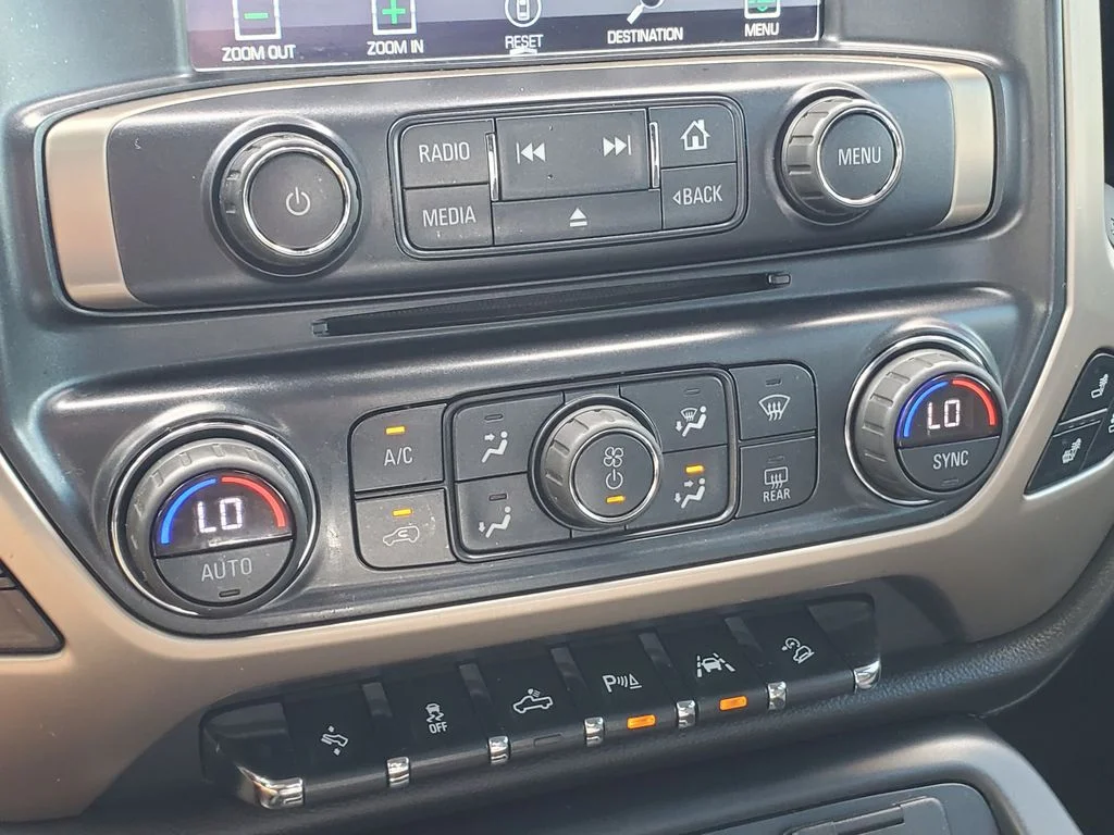 Used 2018 Black GMC Denali image 27