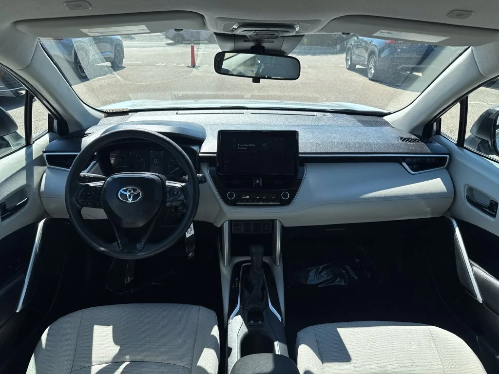 Used 2024 Silver Toyota L image 11