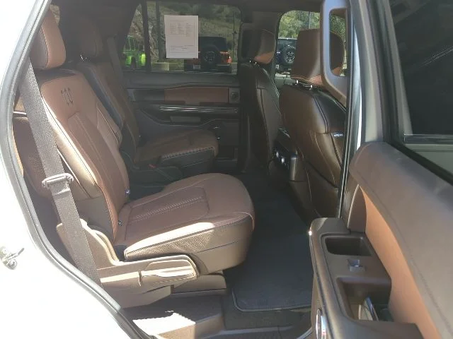 Used 2024 White Ford King Ranch image 22