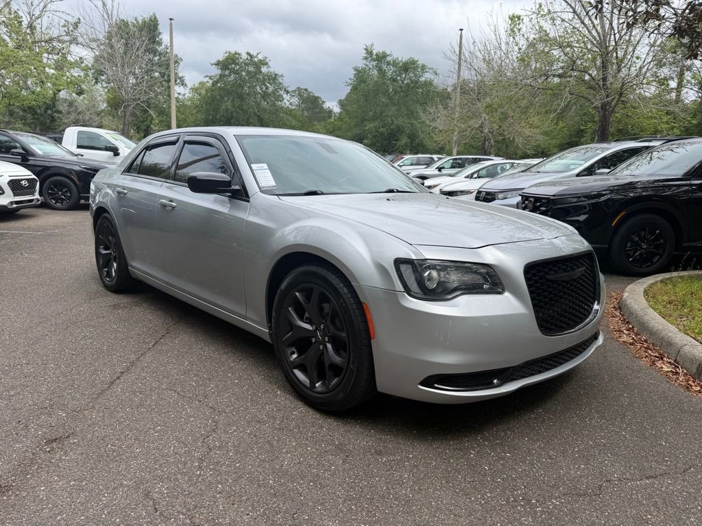 2021 Chrysler 300 Touring