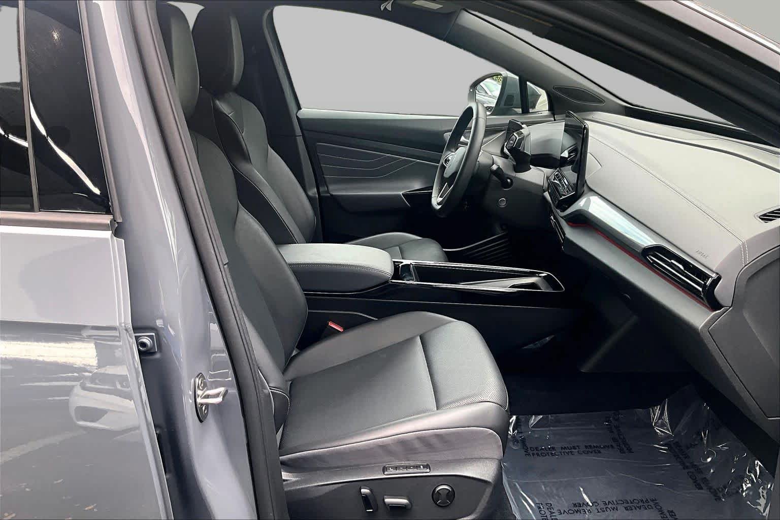 Used 2024 Pure Gray Volkswagen S image 7