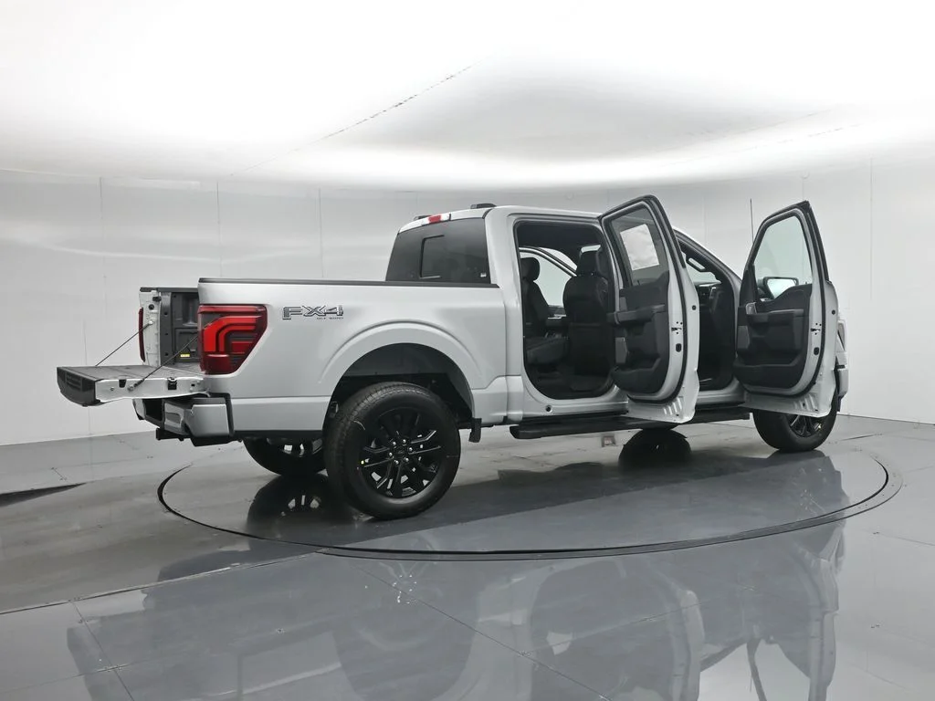 New 2026 Avalanche Ford Lariat image 5