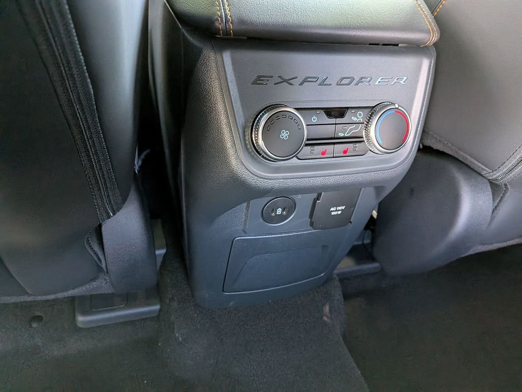 New 2026 Carbonized Gray Metallic Ford Tremor® image 36